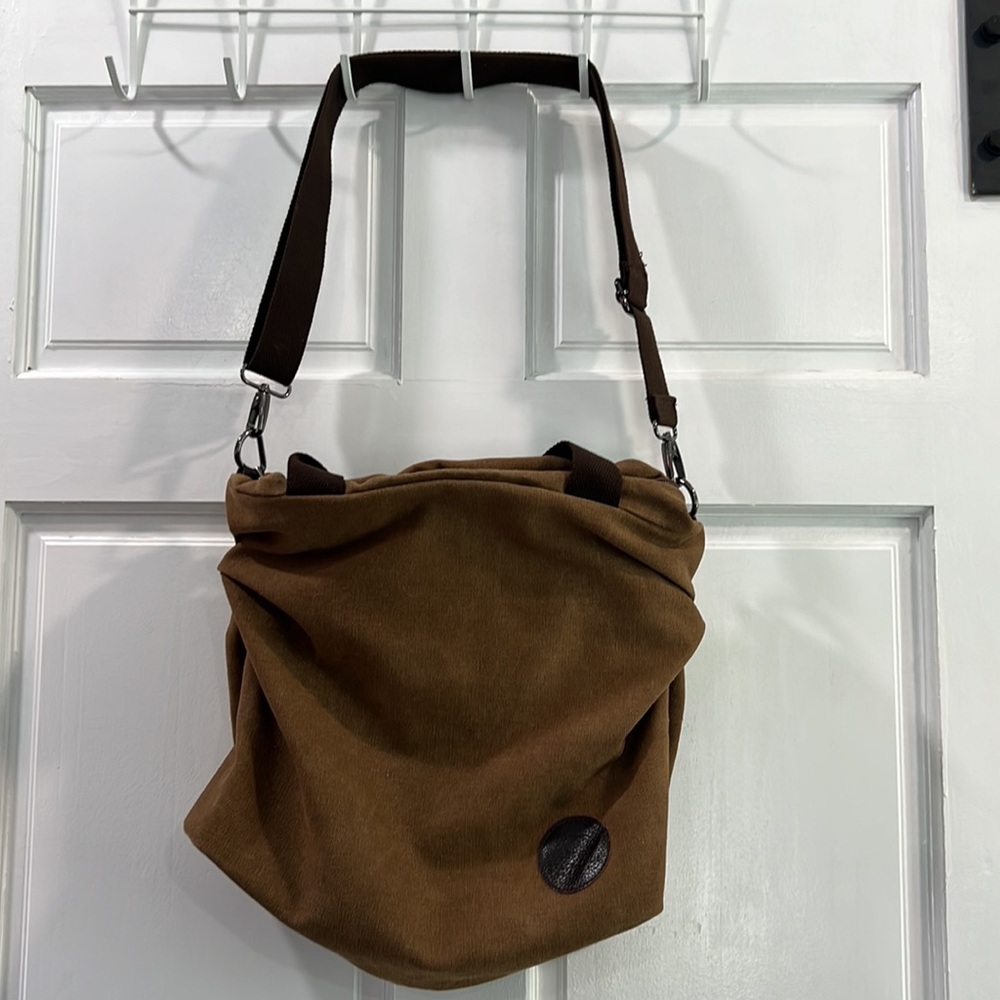 Grace Callie Originals messenger bag w/adjustable straps, excellent condition